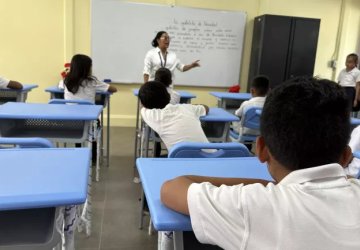 Students in a classroom in Costa Rica.