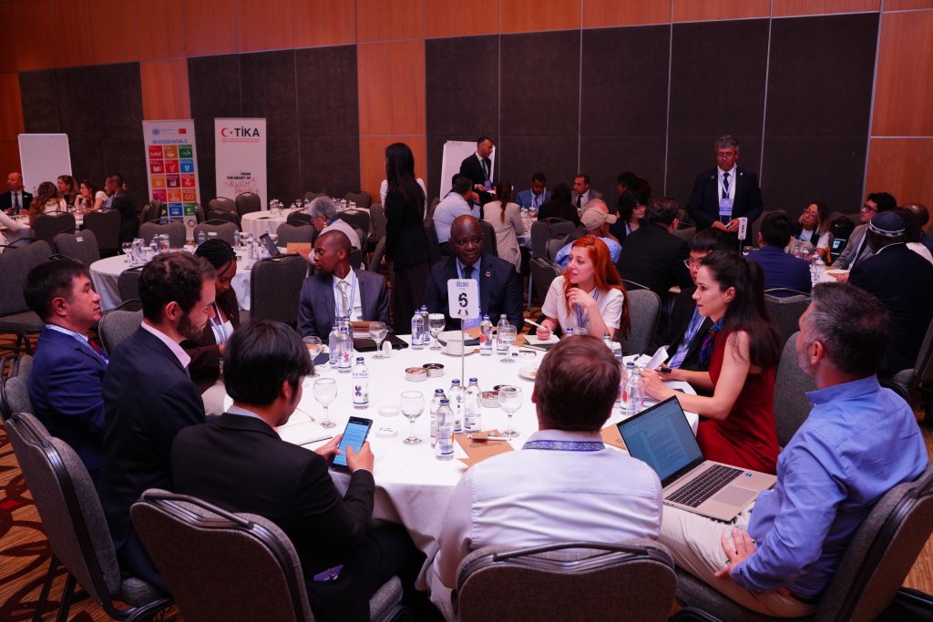 Participants at a conference in Türkiye.